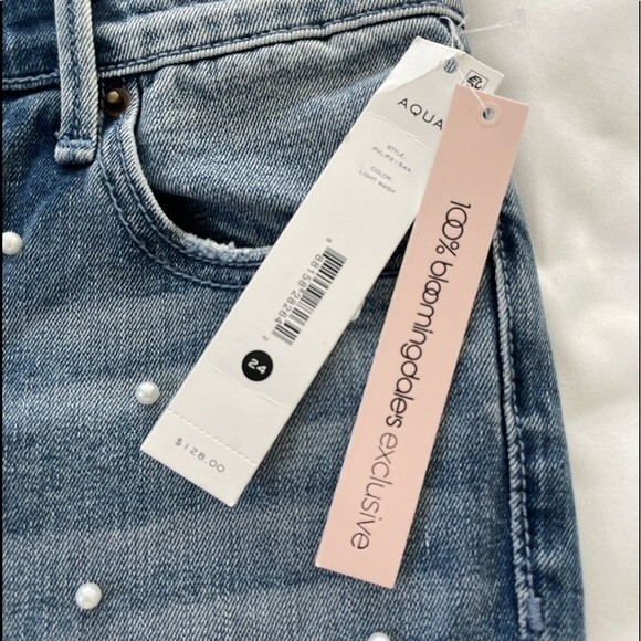 NWT Aqua‎ Pearl Embellished Distressed Straight Leg Jeans Ankle Cropped Size 24 - Picture 4 of 11